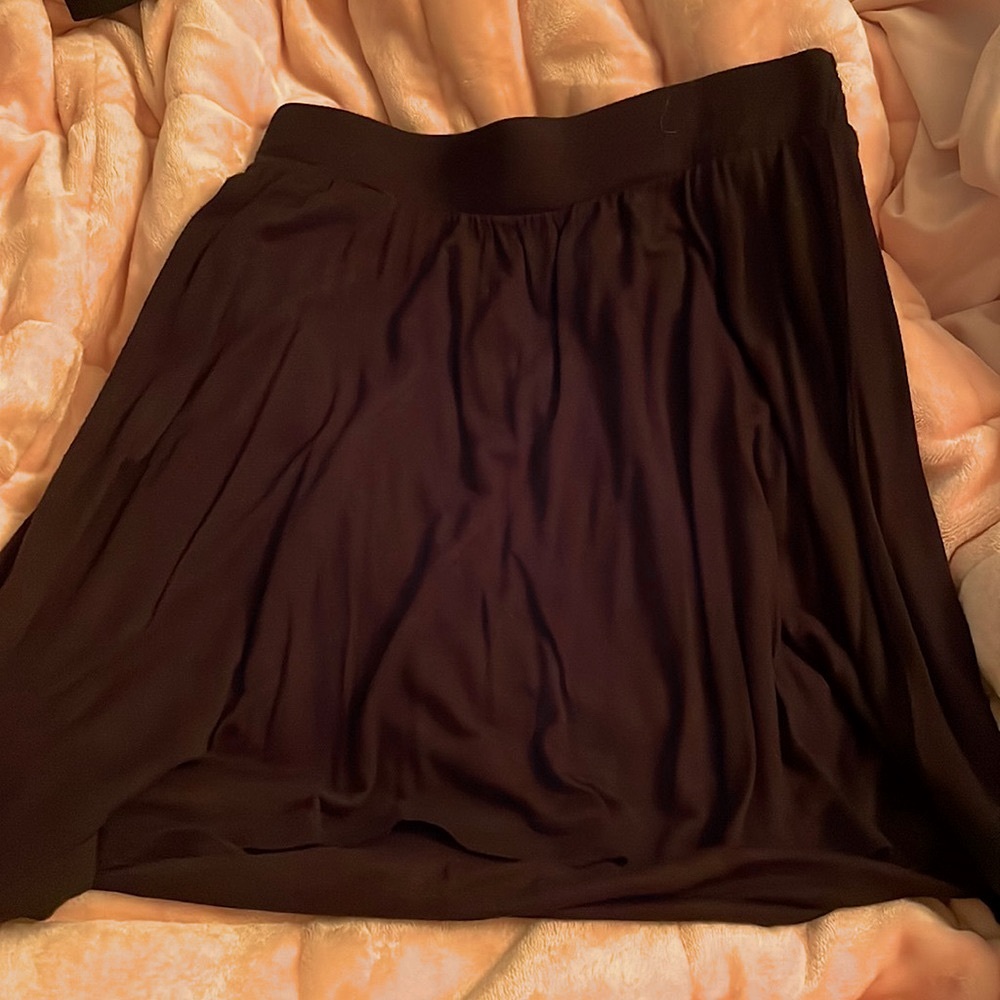Kismet Black Knee Length Skirt Stretchy Waistband